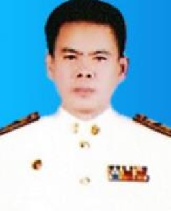 นายนพรัตน์ นาเวียง